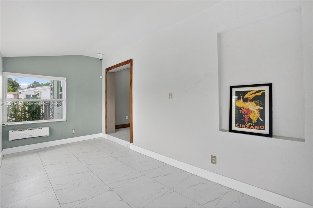 For Sale: $475,900 (3 beds, 2 baths, 1131 Square Feet)