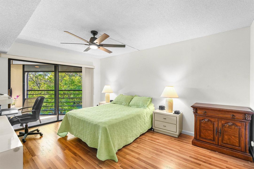 017-10110CedarPointBoulevard-305-Boynton