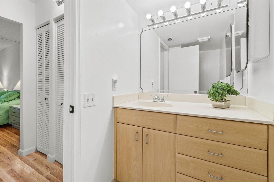 022-10110CedarPointBoulevard-305-Boynton