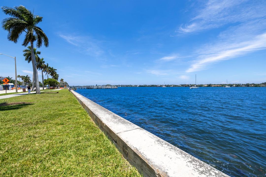 Flagler Dr