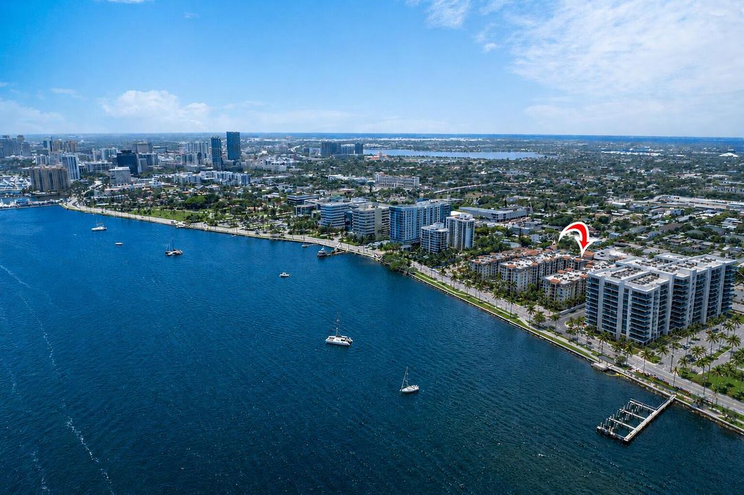 1801 N Flagler Dr, 824
