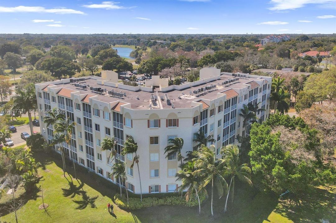For Sale: $369,990 (3 beds, 2 baths, 1707 Square Feet)