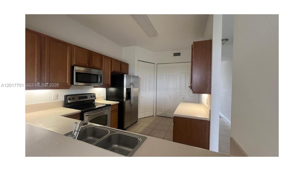 For Sale: $369,990 (3 beds, 2 baths, 1707 Square Feet)