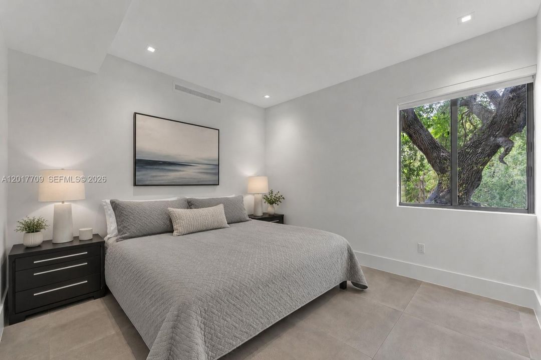 For Sale: $6,200,000 (6 beds, 6 baths, 4675 Square Feet)