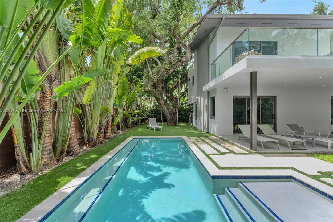 For Sale: $6,200,000 (6 beds, 6 baths, 4675 Square Feet)