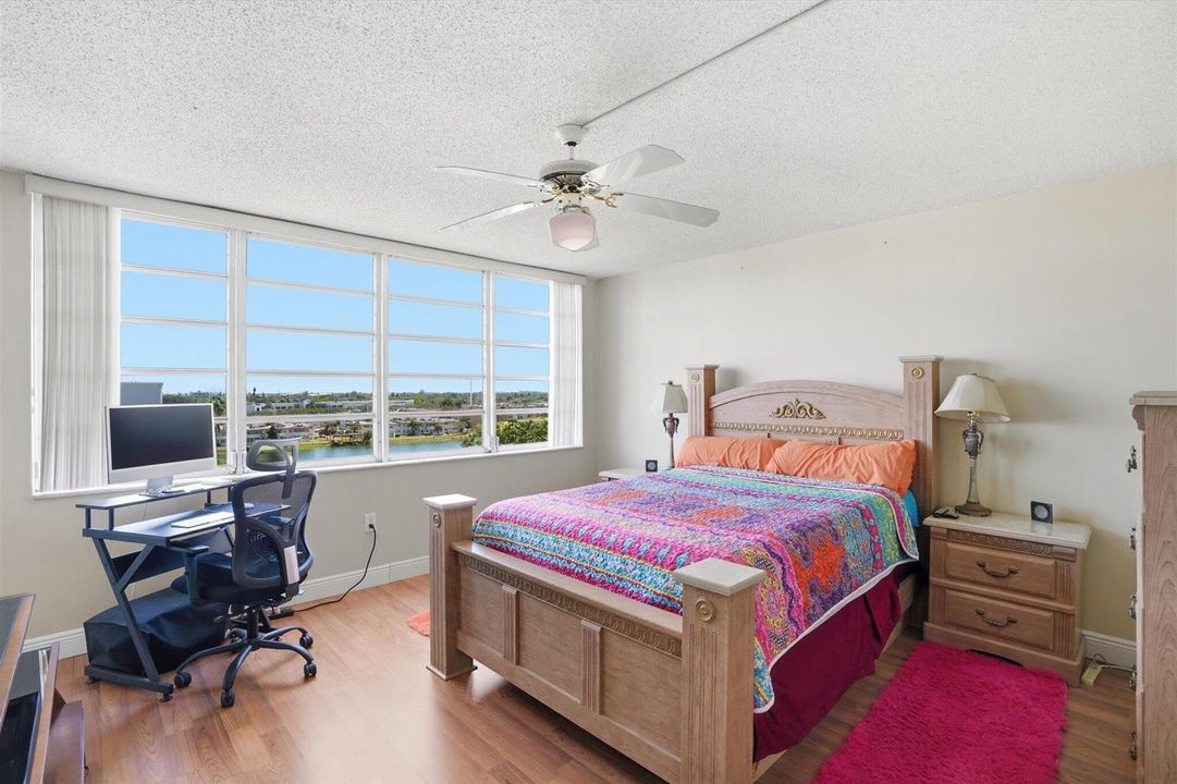19-1750 NE 191st St apt 811_020