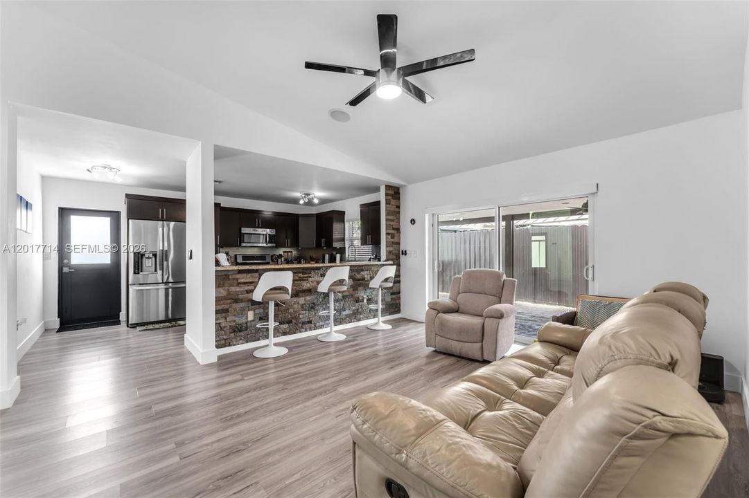 Recently Sold: $785,000 (4 beds, 3 baths, 2180 Square Feet)