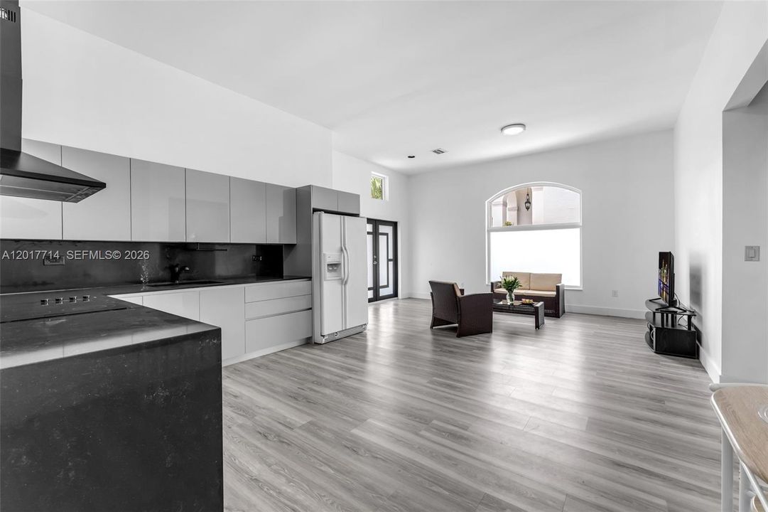 Recently Sold: $785,000 (4 beds, 3 baths, 2180 Square Feet)