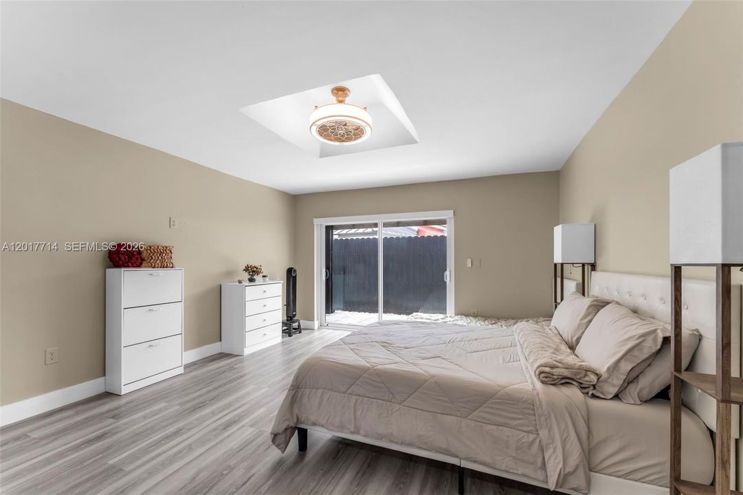 Recently Sold: $785,000 (4 beds, 3 baths, 2180 Square Feet)