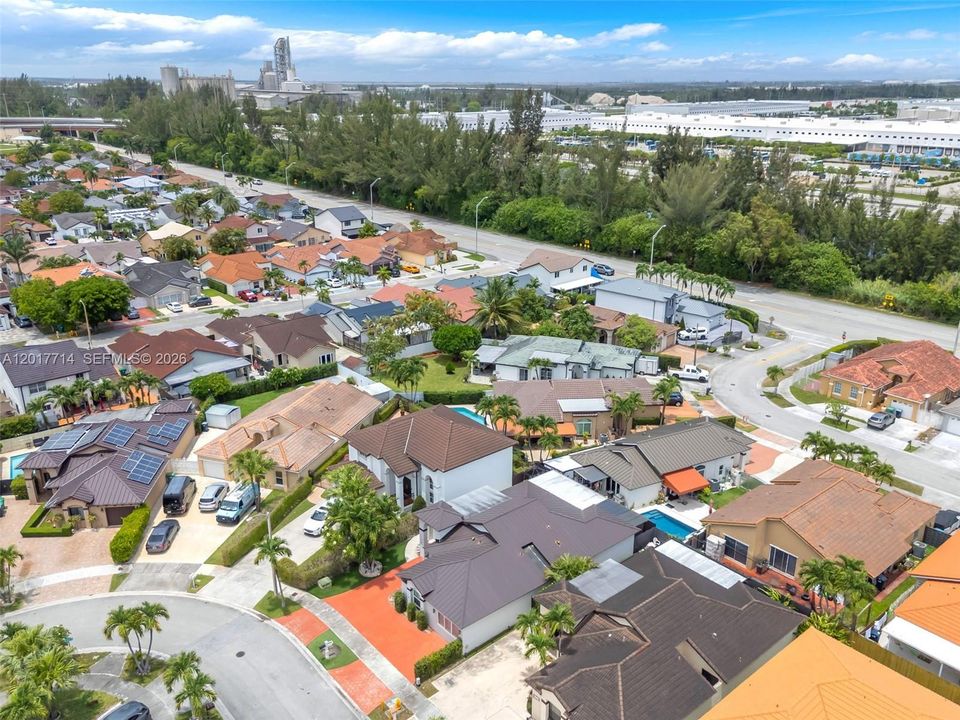 Recently Sold: $785,000 (4 beds, 3 baths, 2180 Square Feet)