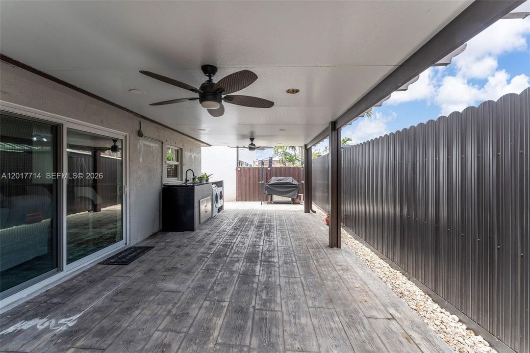 Recently Sold: $785,000 (4 beds, 3 baths, 2180 Square Feet)