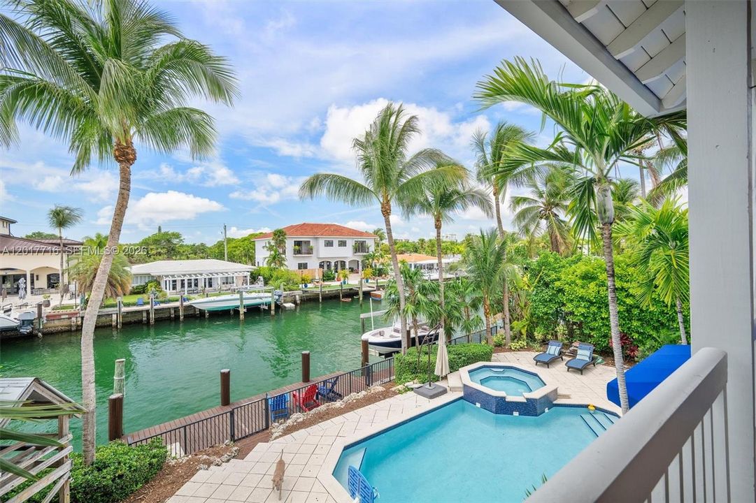 Active With Contract: $4,999,000 (6 beds, 5 baths, 4822 Square Feet)