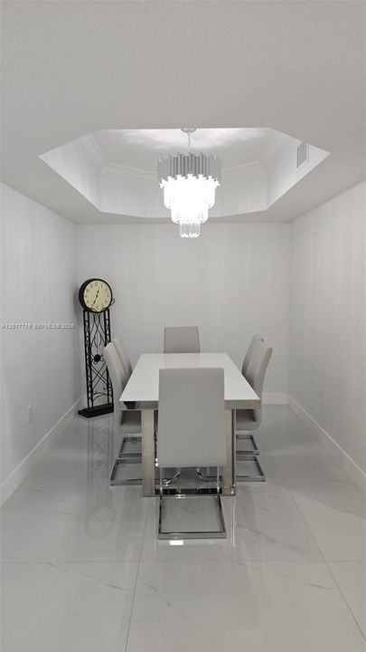 For Rent: $3,200 (3 beds, 2 baths, 1330 Square Feet)