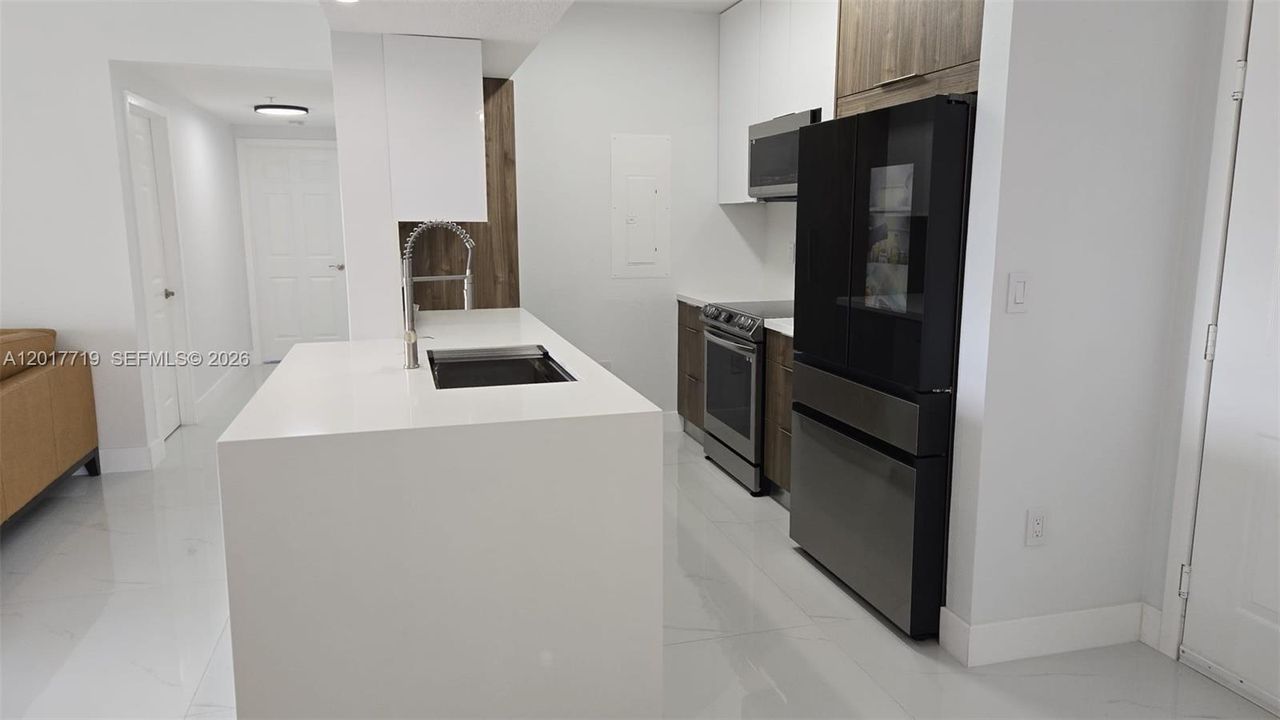 For Rent: $3,200 (3 beds, 2 baths, 1330 Square Feet)