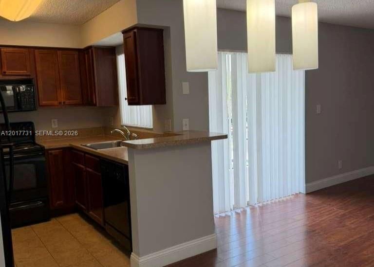 En Venta: $197,000 (2 camas, 2 baños, 958 Pies cuadrados)