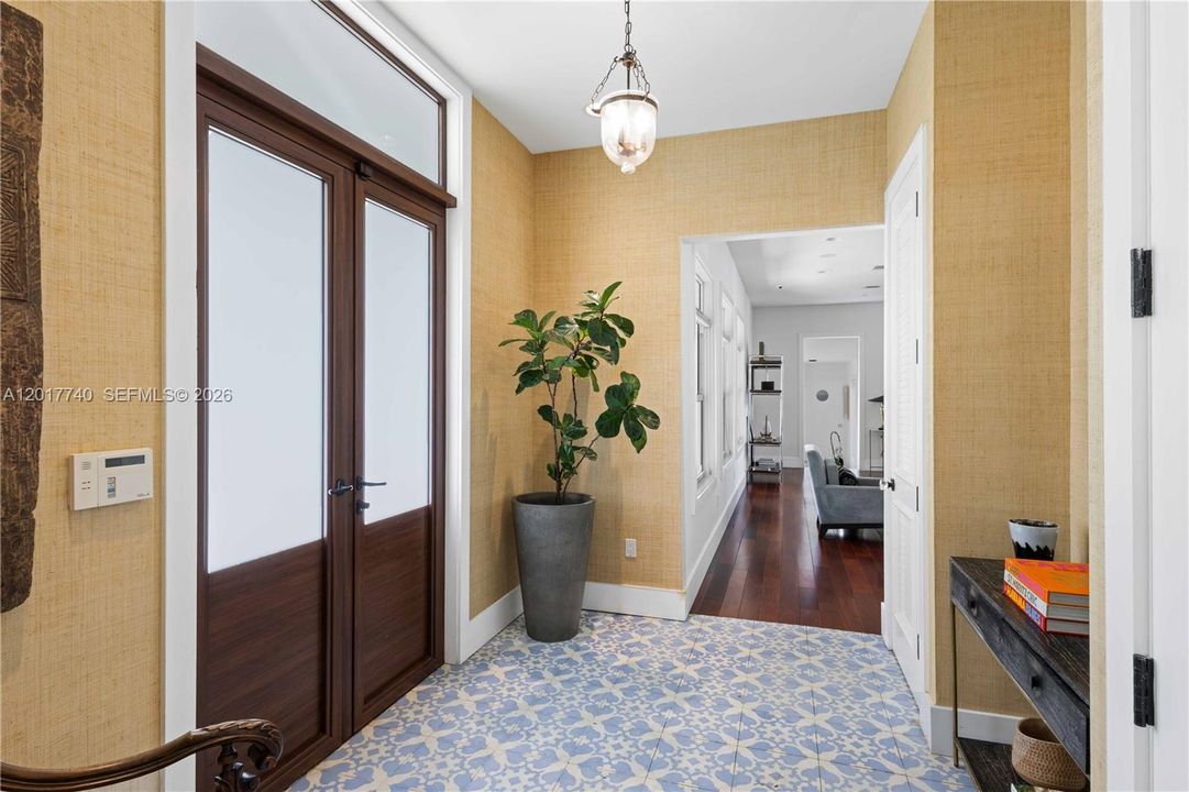 В аренду: $29,500 (6 спален, 4 ванн, 5540 Квадратных фут)