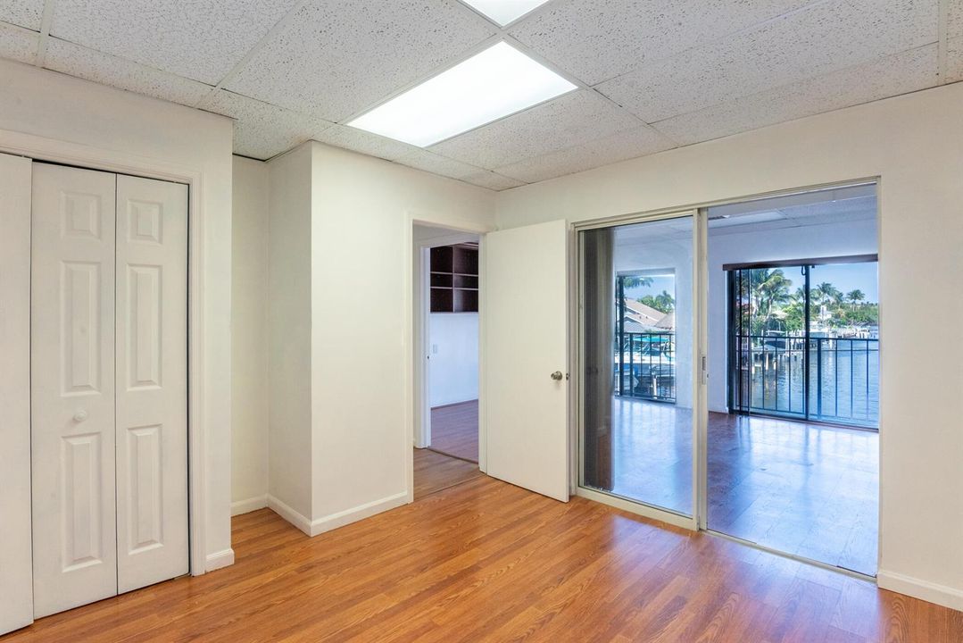 © Clark-1200 Federal Hwy-006