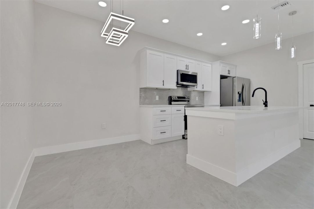 For Sale: $519,900 (0 beds, 0 baths, 2383 Square Feet)