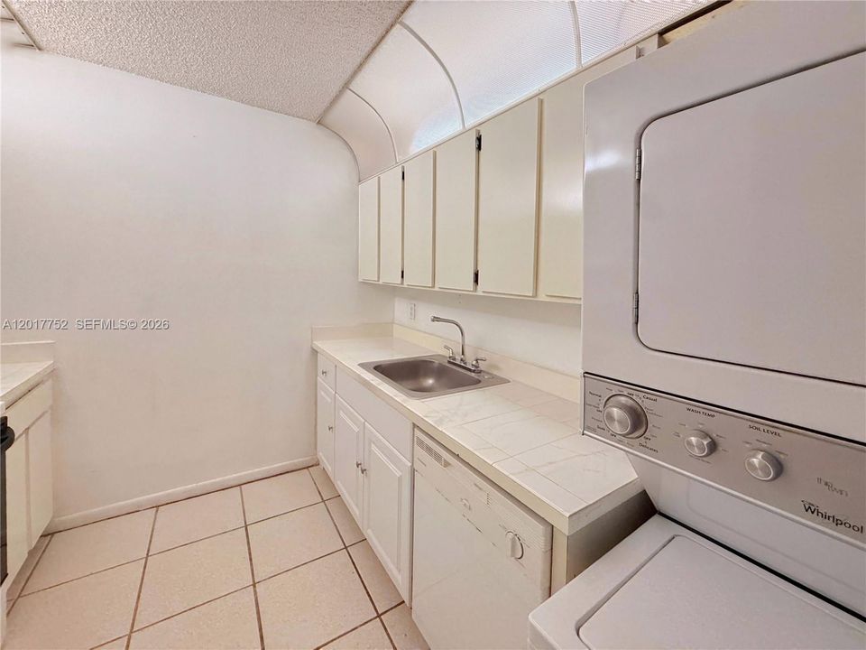 En Renta: $1,650 (1 camas, 1 baños, 760 Pies cuadrados)