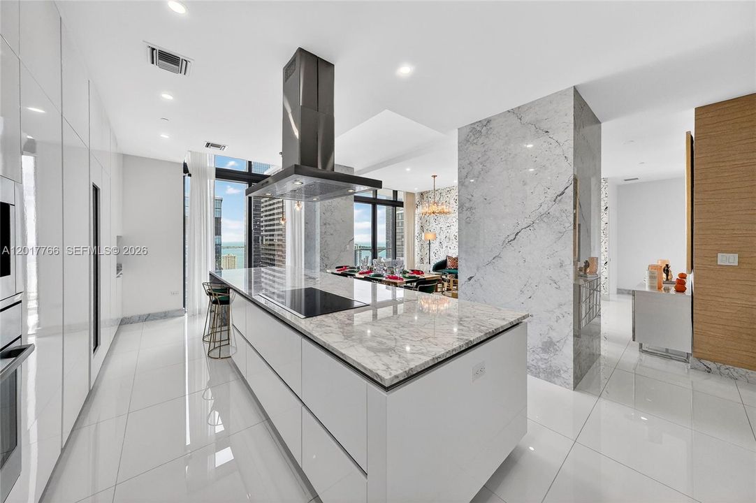 For Sale: $5,750,000 (3 beds, 4 baths, 2514 Square Feet)