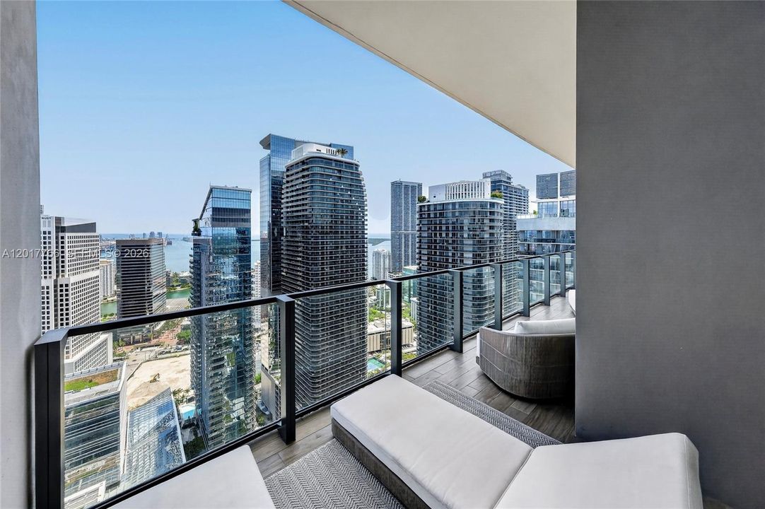 For Sale: $5,750,000 (3 beds, 4 baths, 2514 Square Feet)