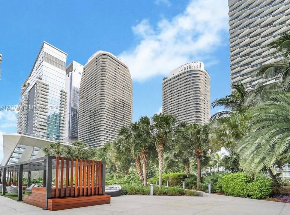 For Sale: $5,750,000 (3 beds, 4 baths, 2514 Square Feet)