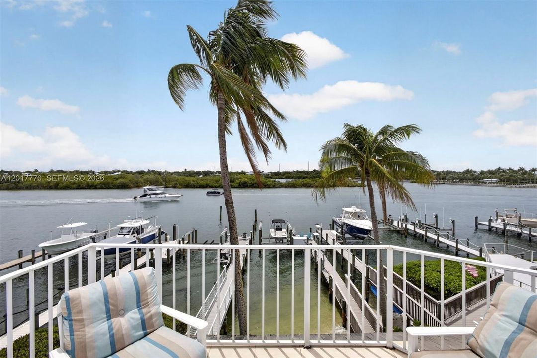 For Sale: $3,950,000 (3 beds, 3 baths, 3123 Square Feet)