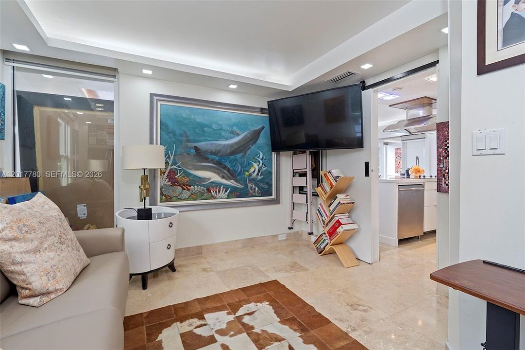 For Sale: $559,999 (2 beds, 2 baths, 790 Square Feet)