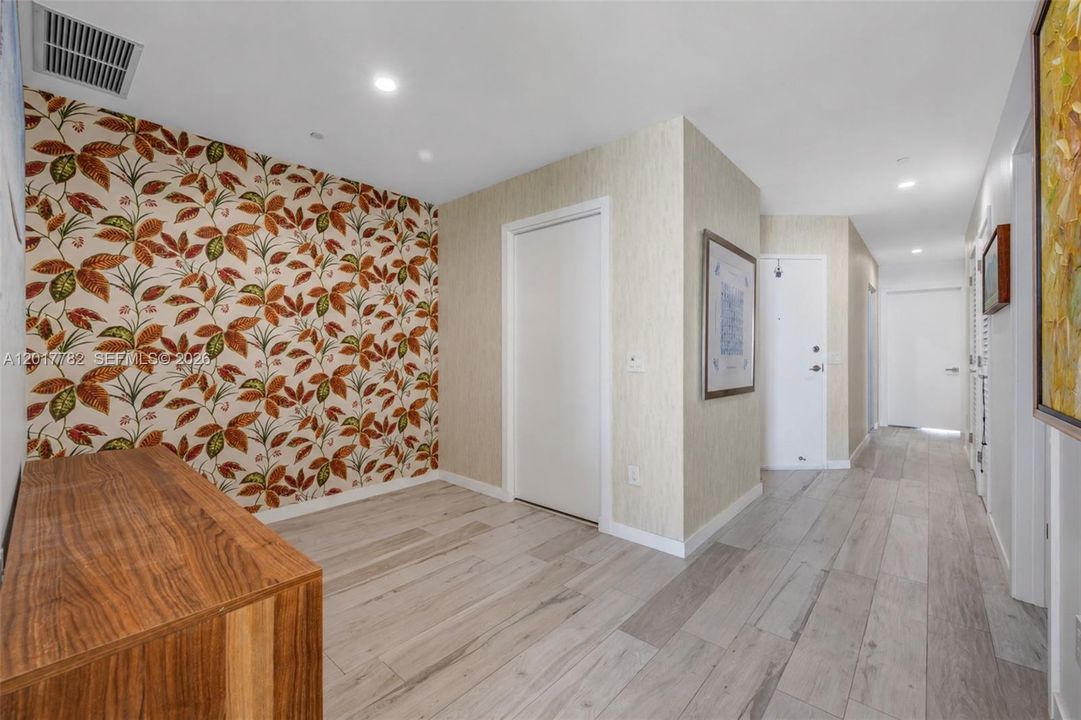 For Sale: $1,400,000 (3 beds, 3 baths, 1649 Square Feet)
