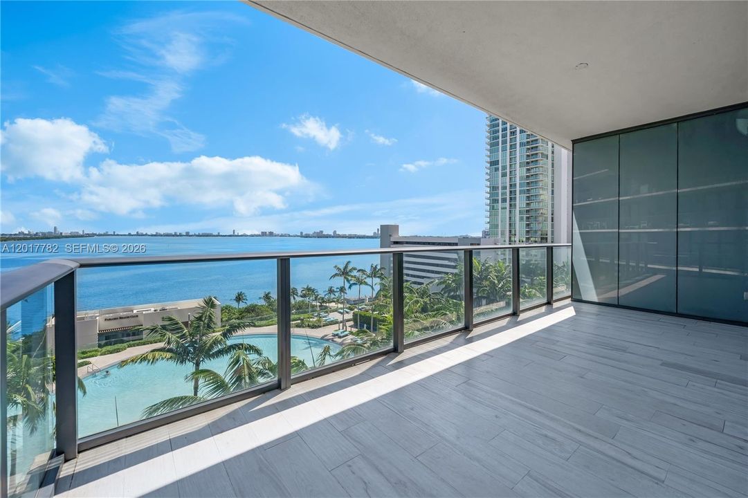 For Sale: $1,400,000 (3 beds, 3 baths, 1649 Square Feet)