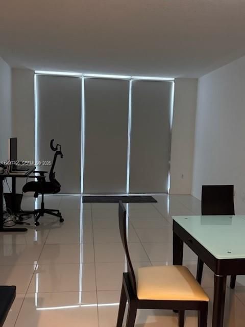En Venta: $325,000 (1 camas, 1 baños, 821 Pies cuadrados)