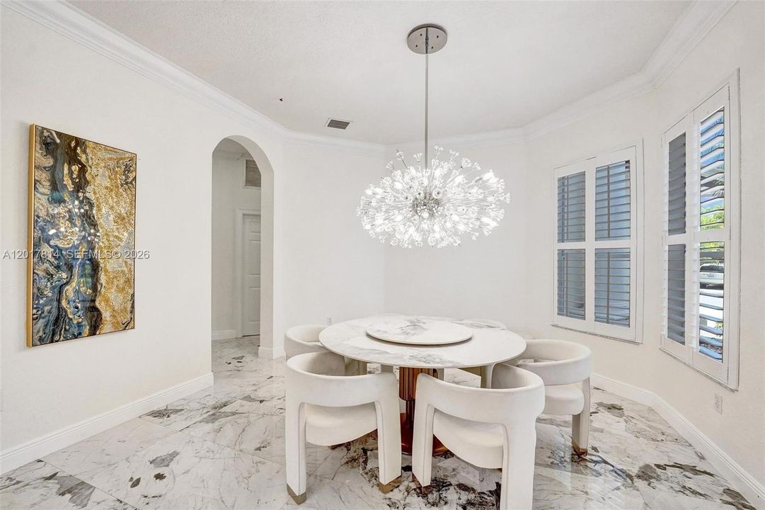 For Sale: $1,690,000 (6 beds, 4 baths, 4264 Square Feet)