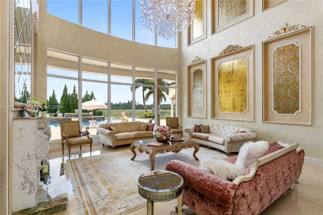 For Sale: $6,995,000 (8 beds, 8 baths, 10285 Square Feet)