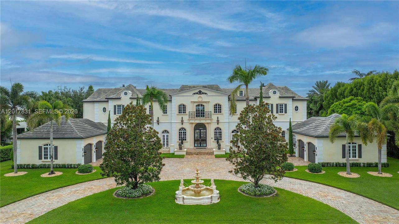 For Sale: $6,995,000 (8 beds, 8 baths, 10285 Square Feet)