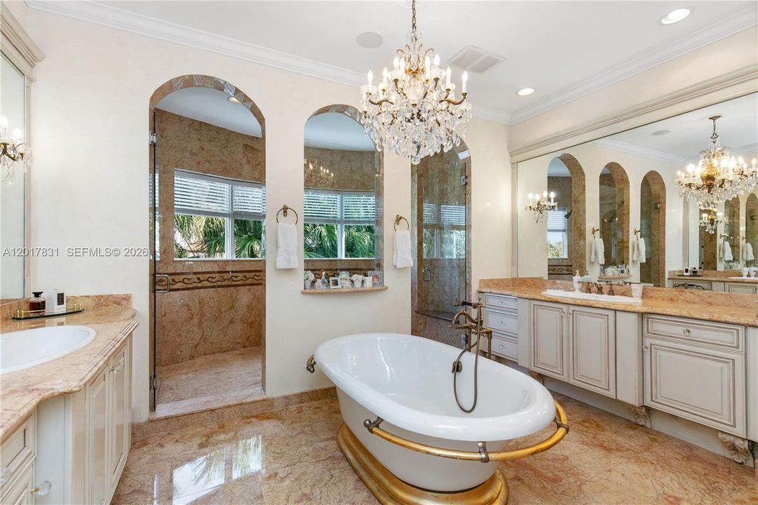 For Sale: $6,995,000 (8 beds, 8 baths, 10285 Square Feet)