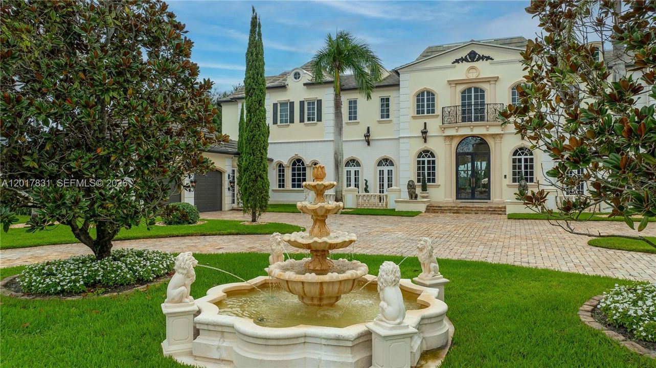 For Sale: $6,995,000 (8 beds, 8 baths, 10285 Square Feet)