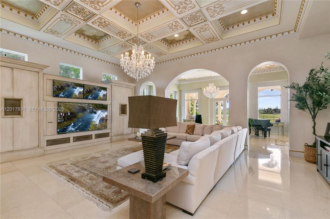 For Sale: $6,995,000 (8 beds, 8 baths, 10285 Square Feet)