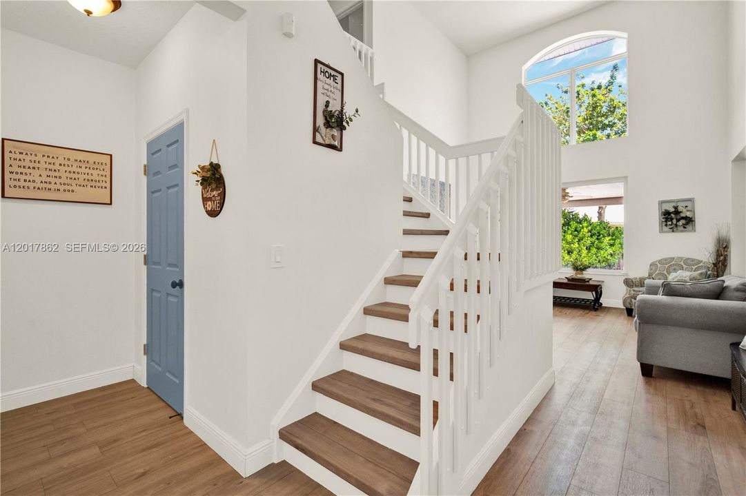 Activo con contrato: $1,050,000 (5 camas, 3 baños, 2650 Pies cuadrados)