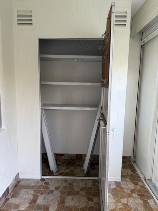 Boeko-storage closet