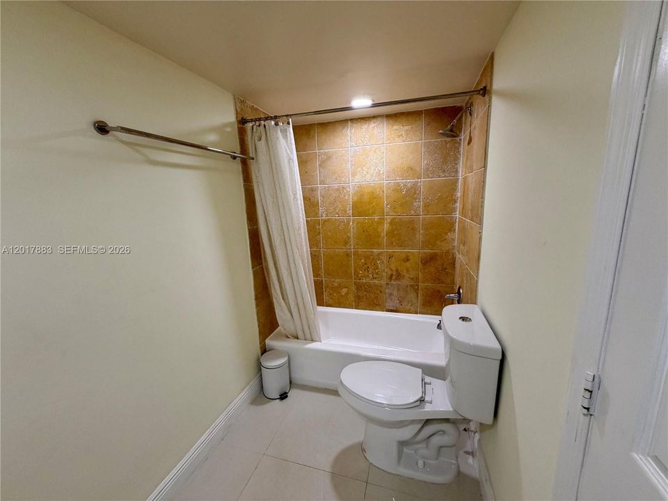 На продажу: $279,000 (2 спален, 2 ванн, 1262 Квадратных фут)