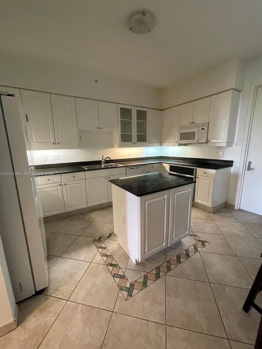 En Renta: $7,800 (2 camas, 2 baños, 1450 Pies cuadrados)