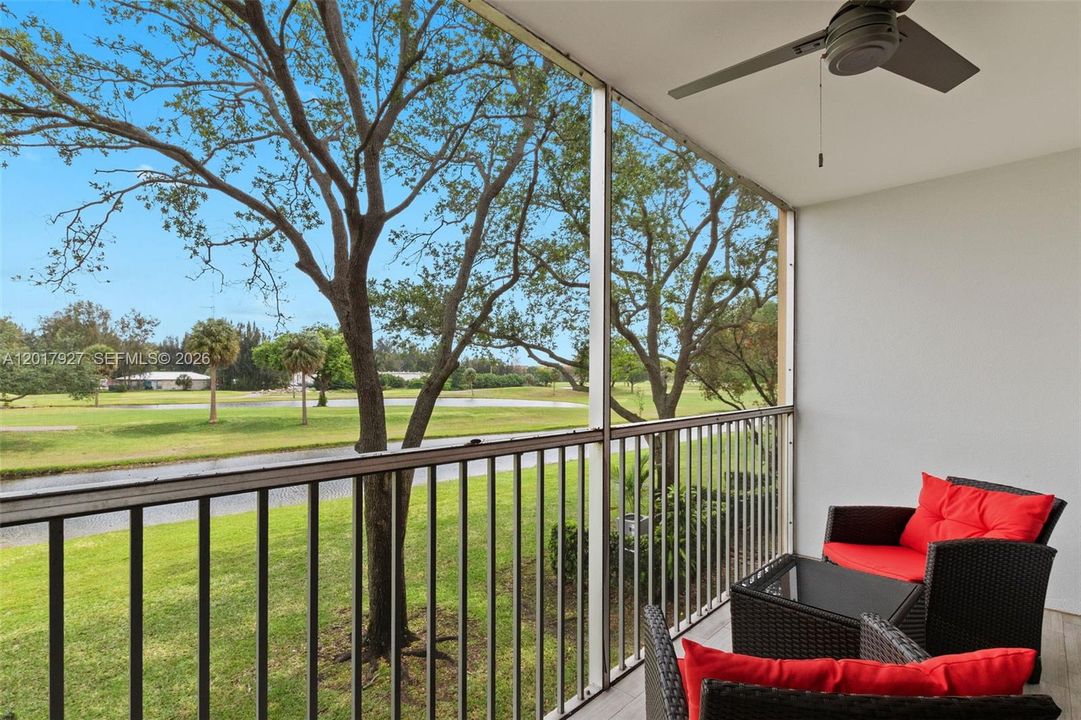 Active With Contract: $235,000 (2 beds, 2 baths, 1192 Square Feet)