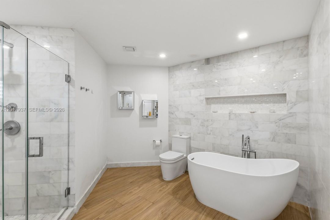 Activo con contrato: $1,270,000 (2 camas, 2 baños, 1650 Pies cuadrados)