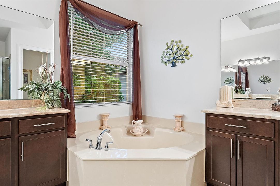 11109 Rockledge View Drive
