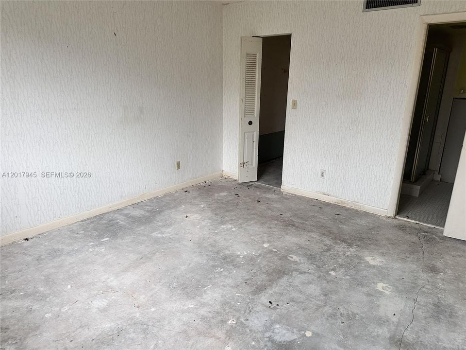 En Venta: $79,900 (2 camas, 2 baños, 880 Pies cuadrados)