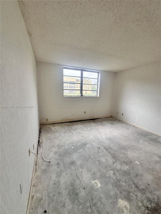 En Venta: $79,900 (2 camas, 2 baños, 880 Pies cuadrados)