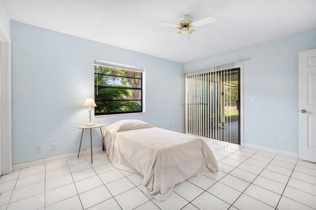 018-5ViaDeCasasNorte-BoyntonBeach-FL-33