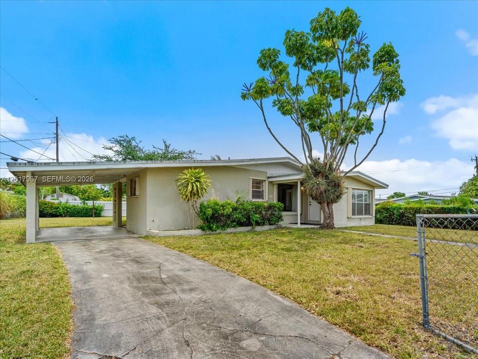 Activo con contrato: $449,000 (2 camas, 1 baños, 1426 Pies cuadrados)