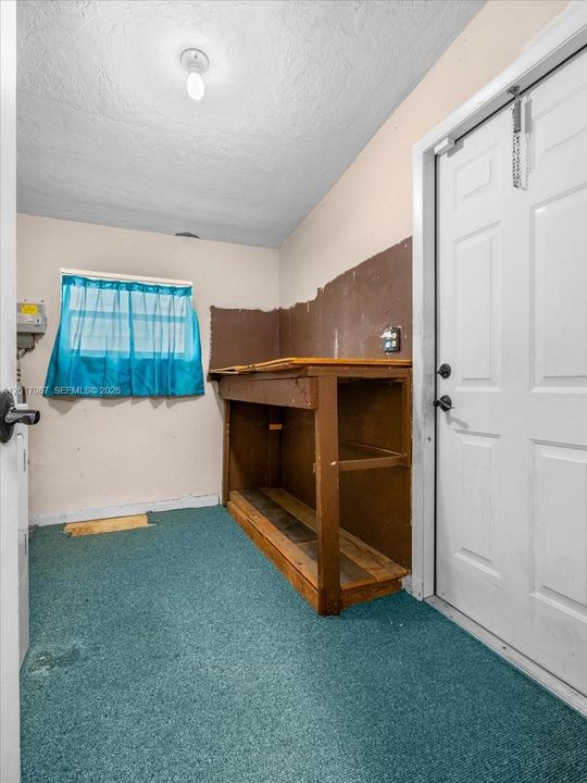 Activo con contrato: $449,000 (2 camas, 1 baños, 1426 Pies cuadrados)