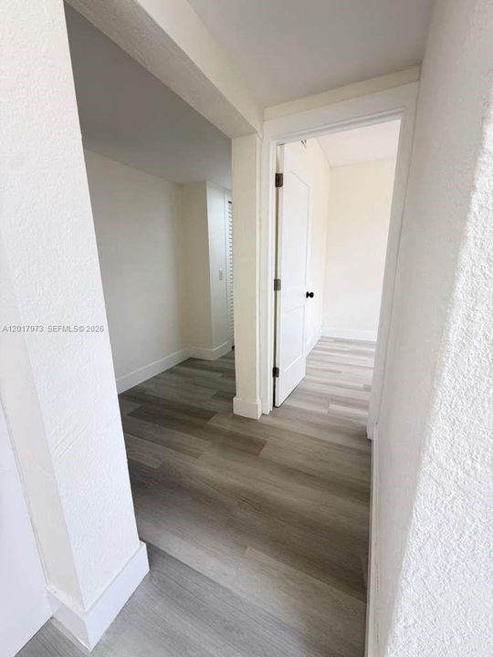 В аренду: $3,800 (3 спален, 2 ванн, 1300 Квадратных фут)